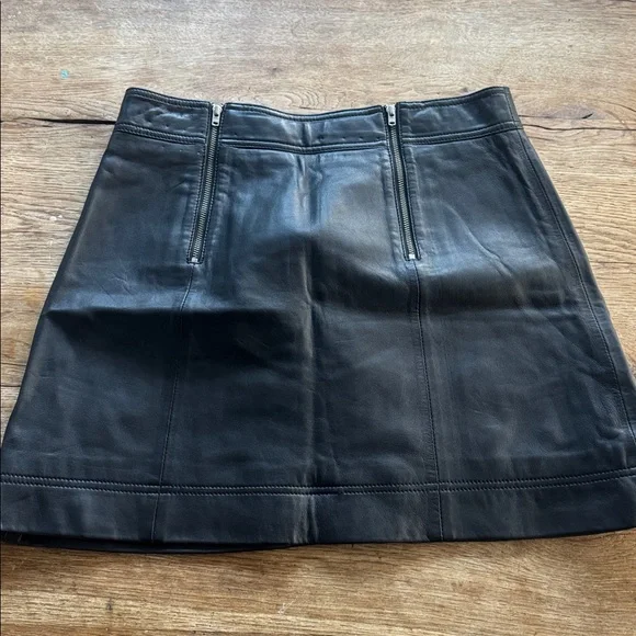 Madewell black leather mini skirt - Picture 3 of 10